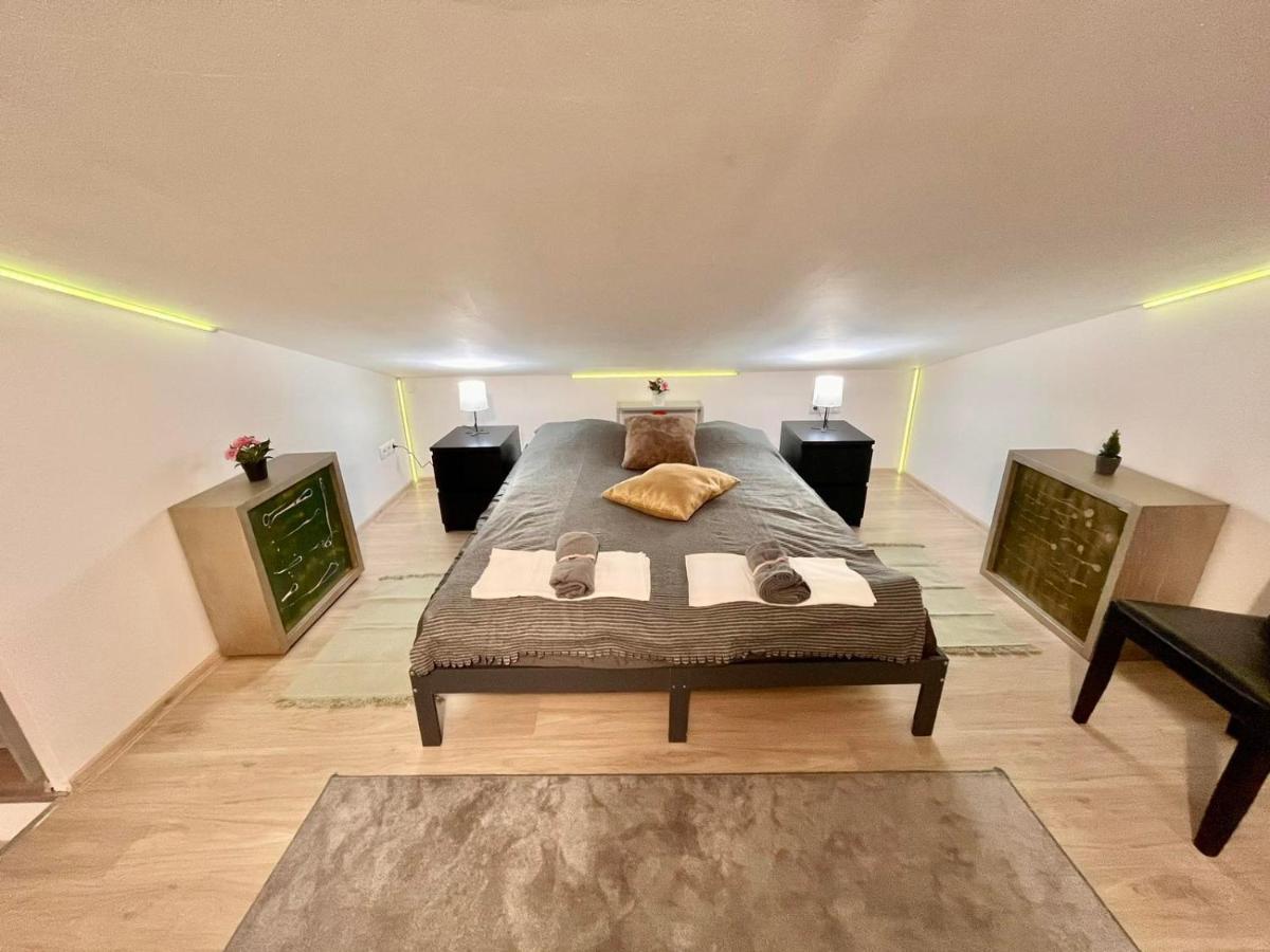 Апартаменти King House & Garden With Ac And Free Parking Possibility *