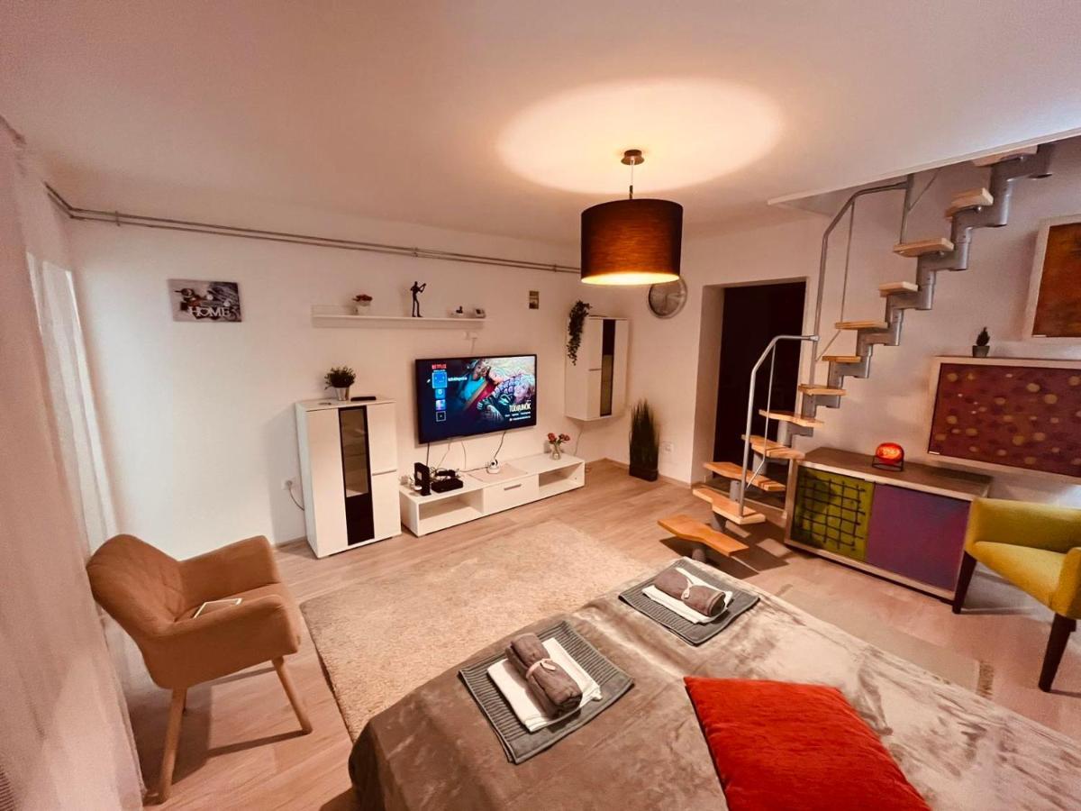 Апартаменти King House & Garden With Ac And Free Parking Possibility